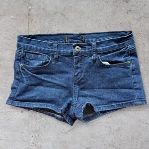 vtg twenty one low rise dark wash jean shorts